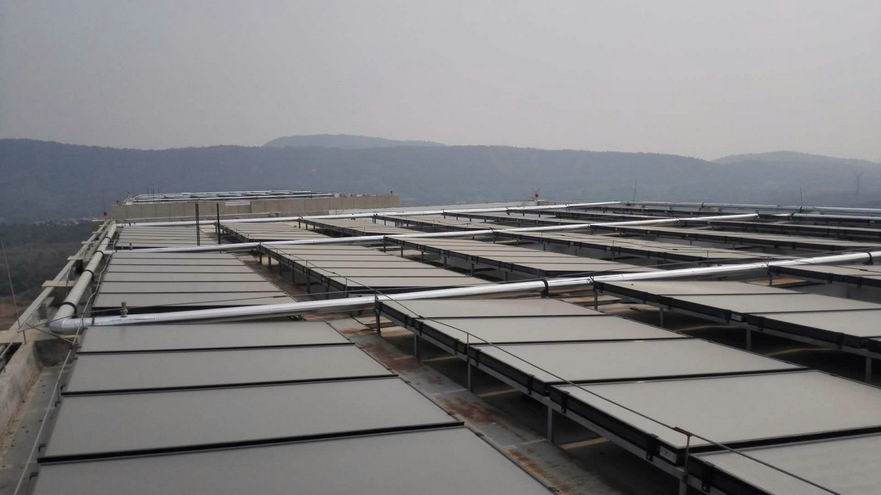 南京众彩物流1-5#楼平板太阳能+燃气锅炉系统