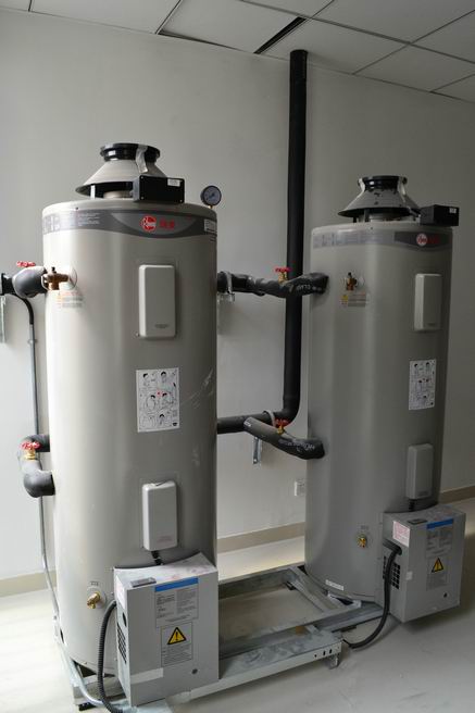 商用容积式电热水系统