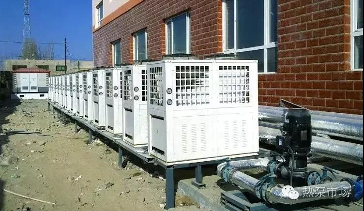 不用水箱，改用节能建筑本身给热泵大型工程蓄能，效果超好！